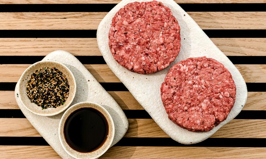 How to Make Wagyu Burgers