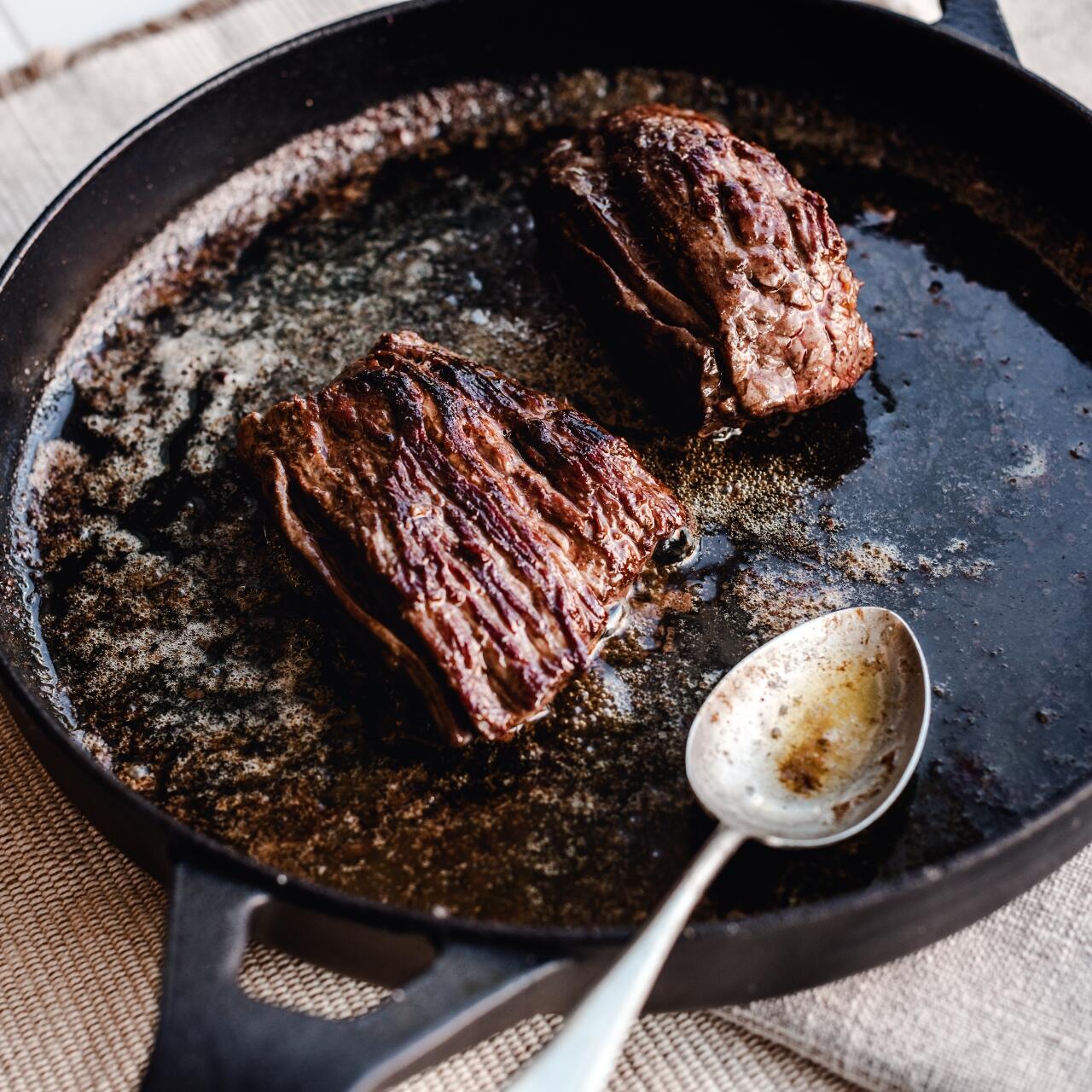 Buy Bavette Steak Online British Lean Bavette Steaks Farmison & Co