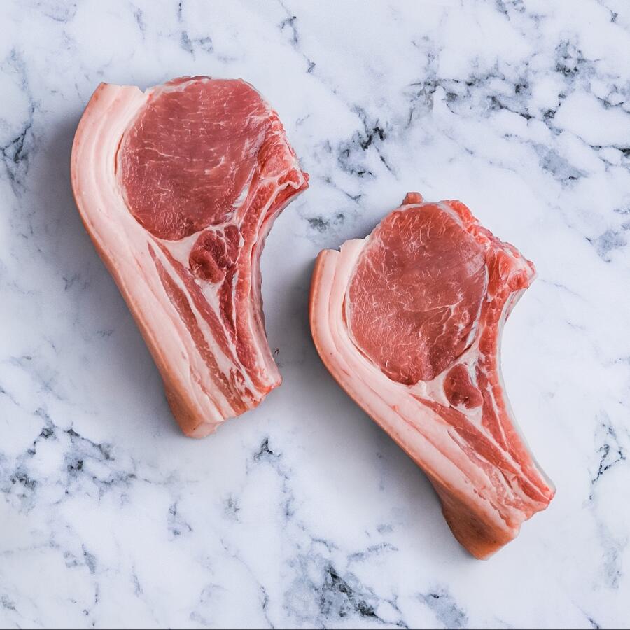 Buy Yorkshire Pork Chops Farmison And Co Farmison