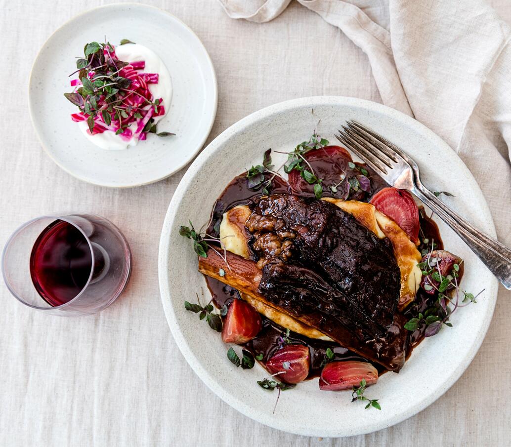 How to Cook Beef Short Ribs with Beetroot & Red Wine Farmison & Co