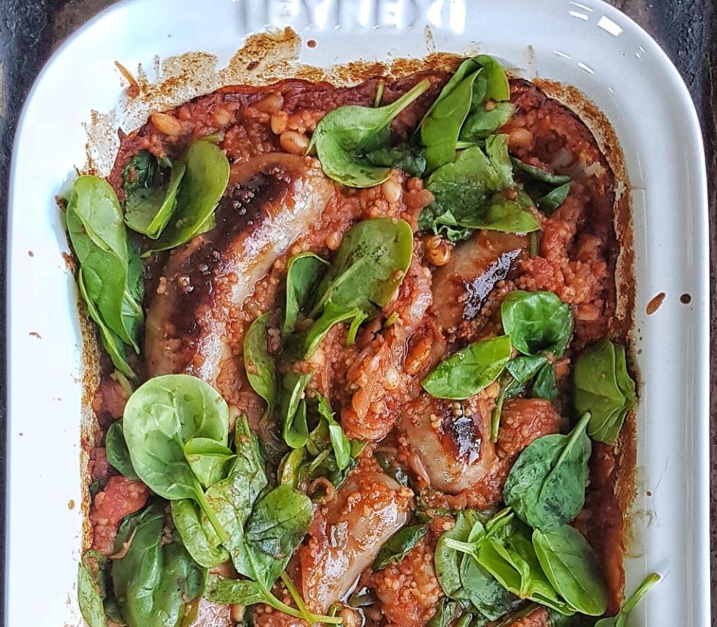 How To Cook Pork, Apple & Fennel Sausage, Bean, Tomato and Spinach Tray