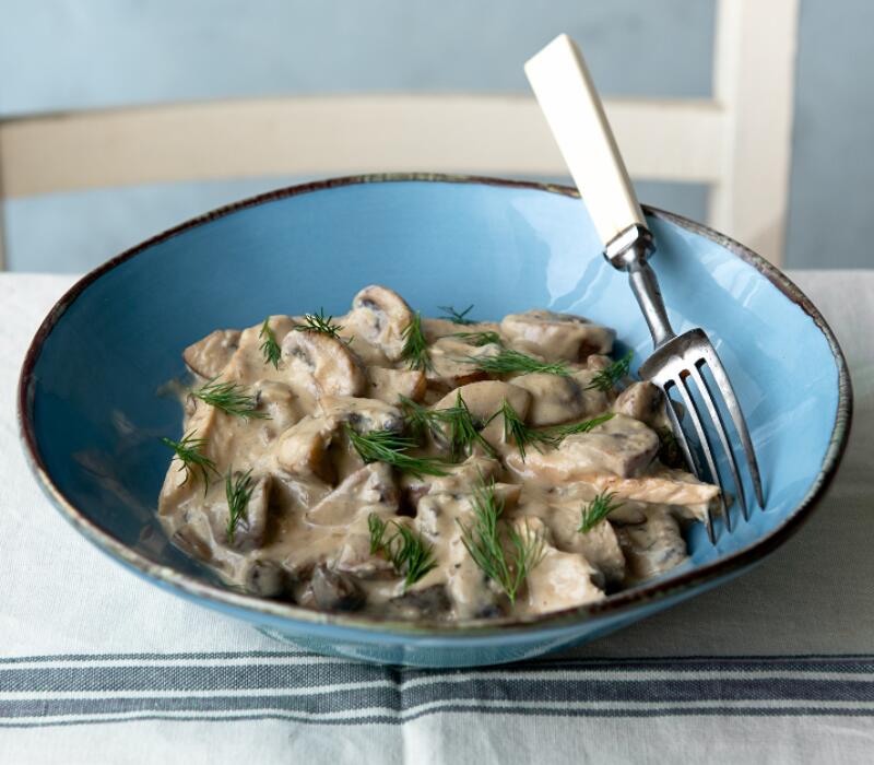 How To Make Chicken Stroganoff - Farmison & Co