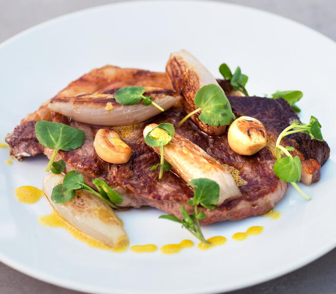 Entrecôte is the premium beef cut from the ribs, used for steak